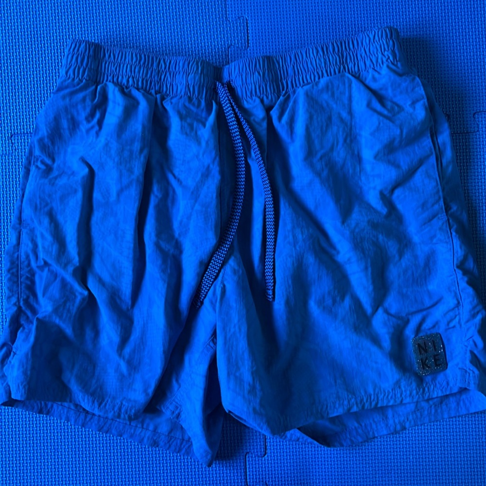 Men’s swim shorts